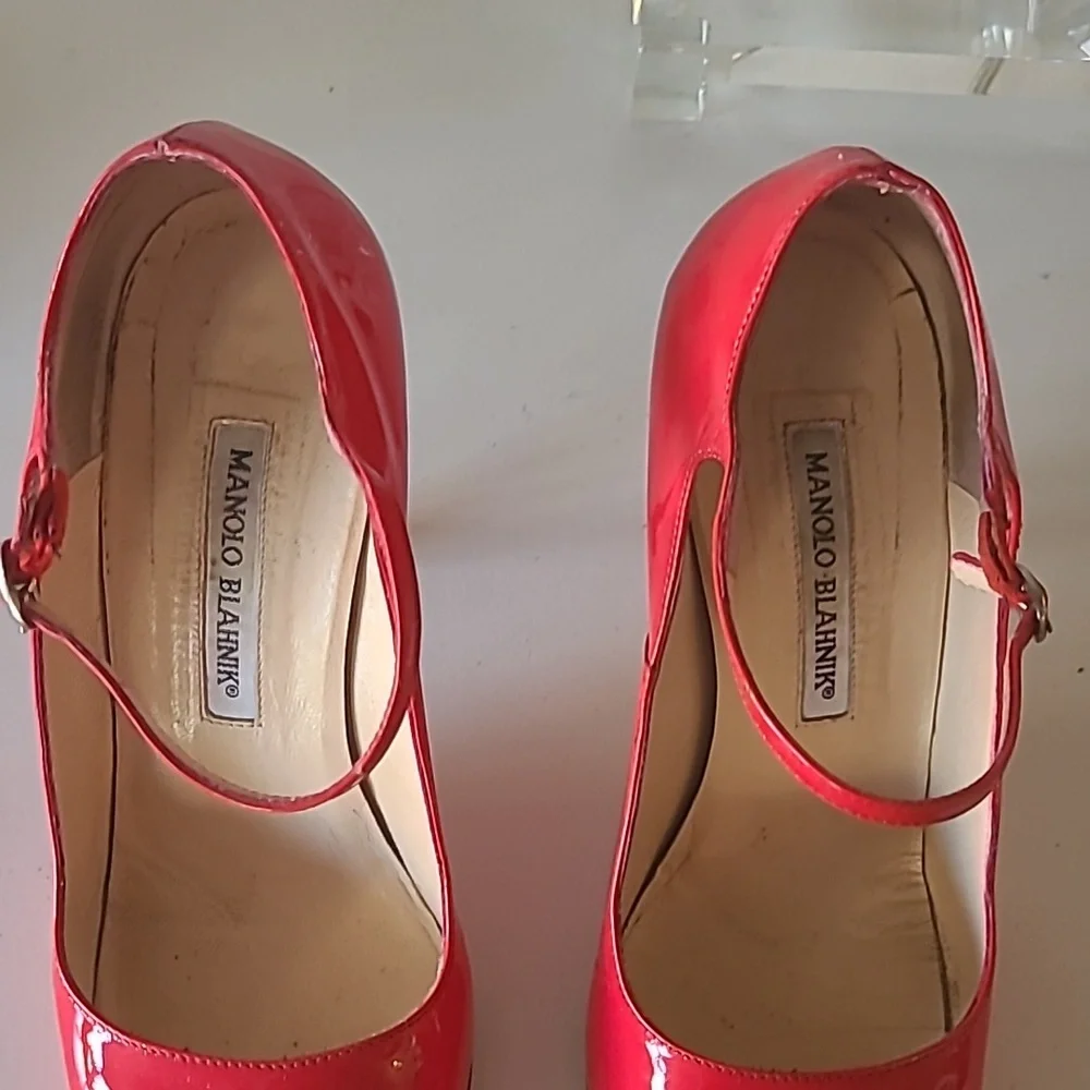MANOLO BLAHNIK Red Heels - Picture 11 of 13
